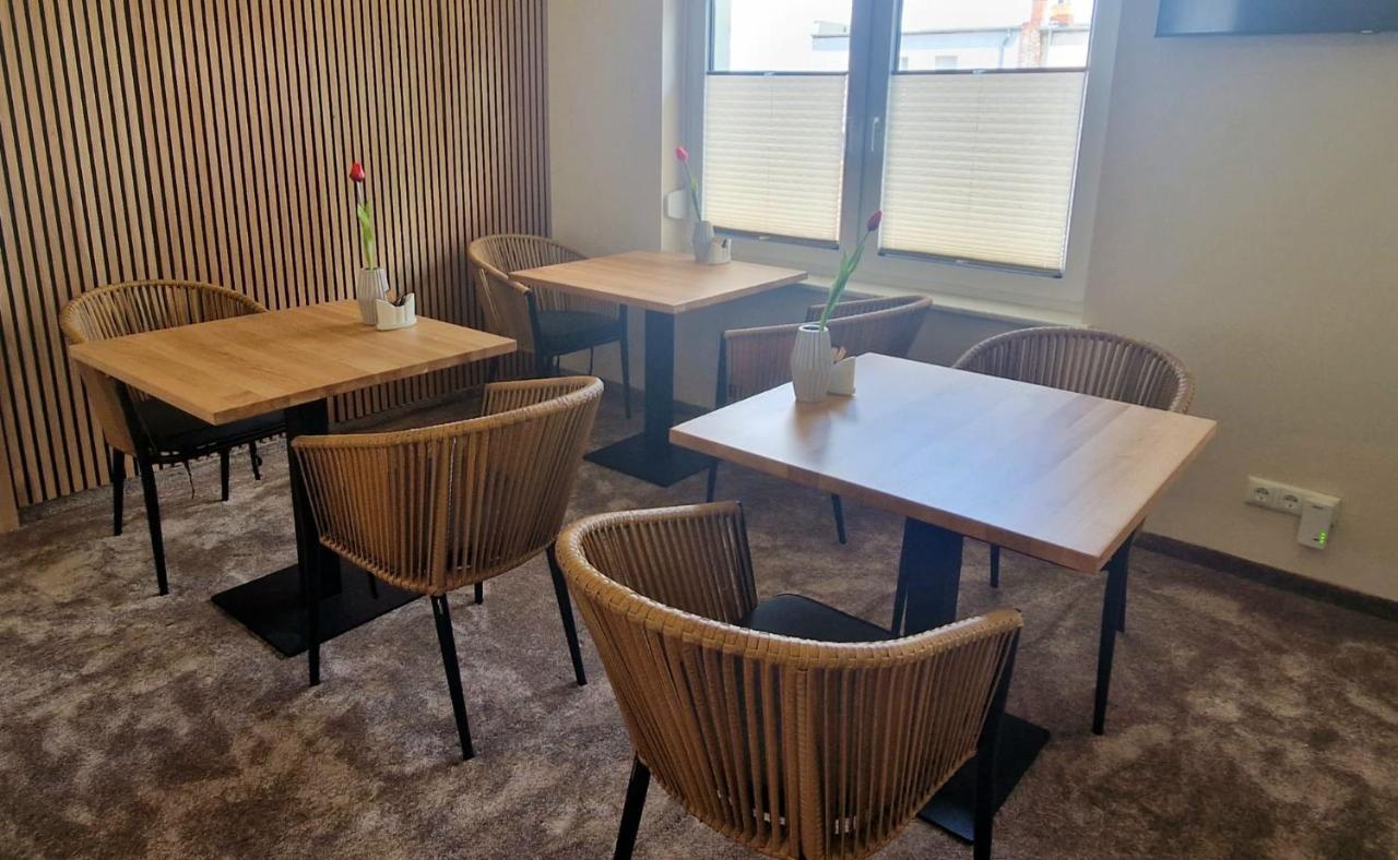 Fehrbellin Hotel Rhin Inn מראה חיצוני תמונה